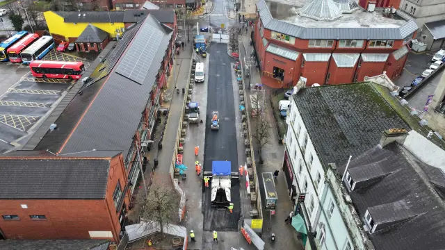 Resufacingon Foyle Streetaheadoftemporaryreopening Dec24