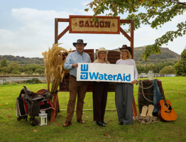 Wateraid Ball Ian Lowry, Sara Venning & Jemma Lowry ( )
