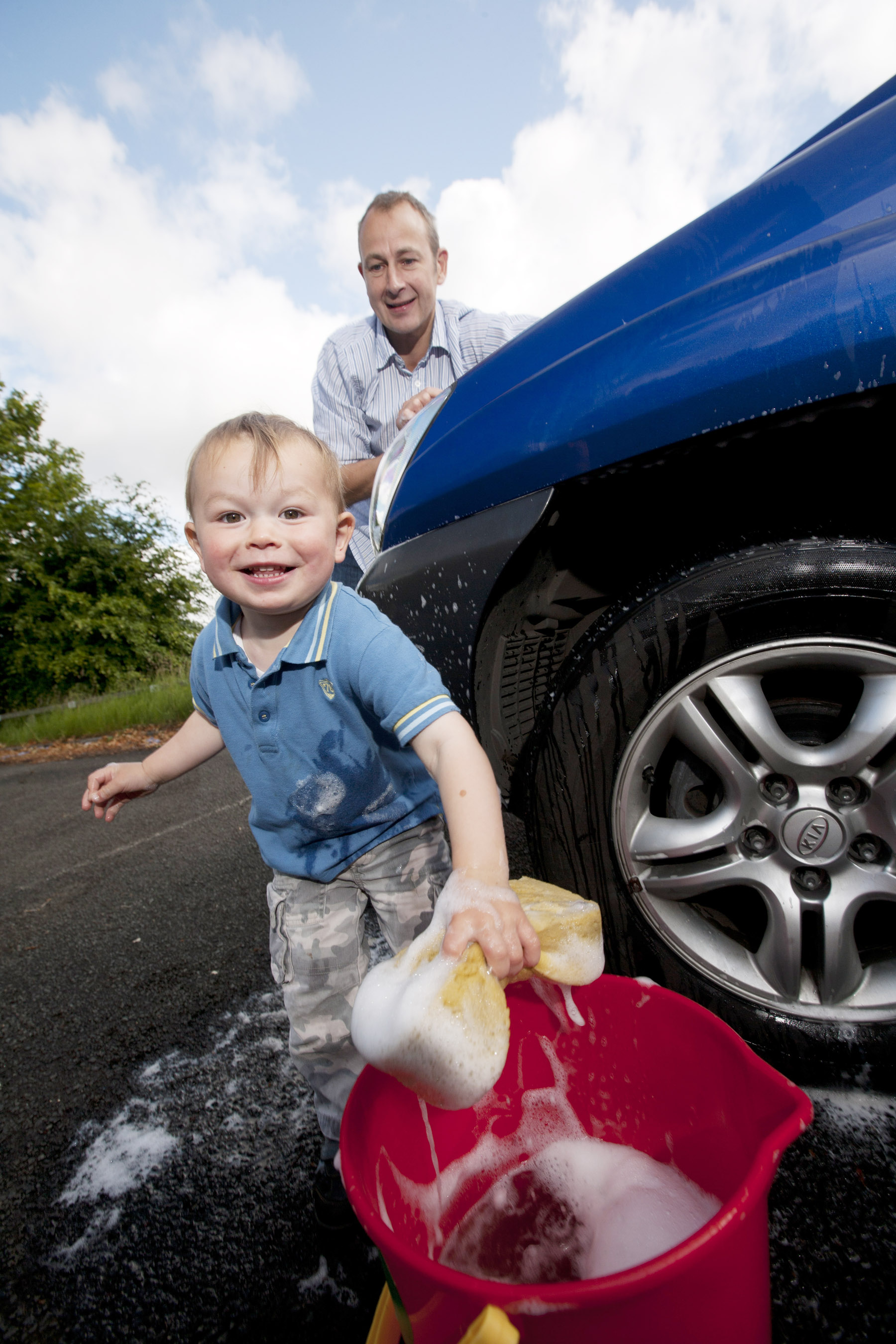 washing car